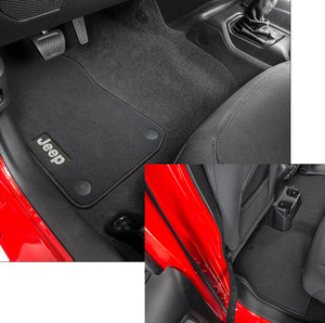 Tappetini in moquette anteriori e posteriori Mopar per Jeep Wrangler JLU 4 Porte