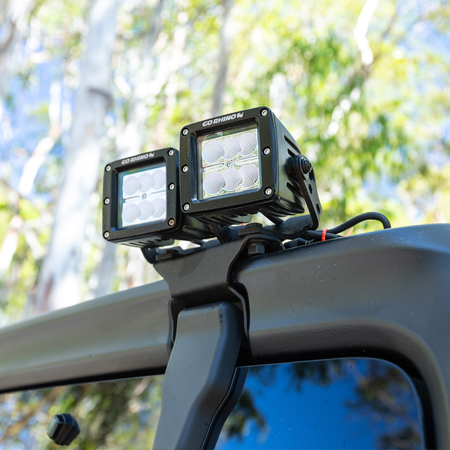 Staffe GoRhino per installazione 2 faretti 3&Prime;x3&Prime; per Jeep Wrangler JL e JLU dal 2019 in poi