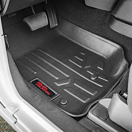 Tappetini anteriori e posteriori Heavy Duty Rough Country per Jeep Wrangler JKU 4 Porte (2007-2013)