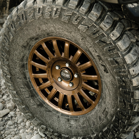 Cerchio in lega Rally Raid OZ 17&times;8 ET 37 Bronzo per Jeep Wrangler JK, JL, Gladiator JT e Grand Cherokee WJ, WK e WK2 dal 1999 in poi