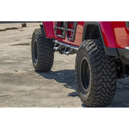 Pedane laterali Rough Country Contoured Drop Step per Jeep Gladiator JT dal 2020 in poi