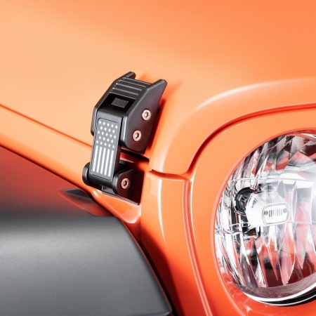 Ganci cofano Tactik con bandiera amiricana per Jeep Wrangler JK e JL e Gladiator JT