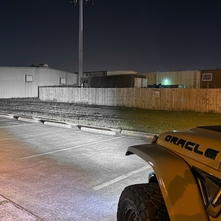 Piastra paratiranteria con led integrati ORACLE per Jeep Wrangler JL, JLU, 4xe e Gladiator JT dal 2019 in poi