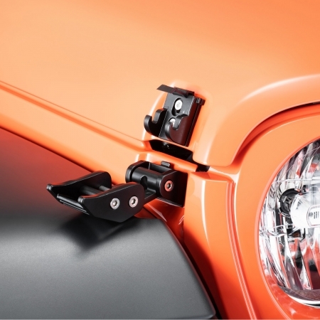Ganci confano Tactik per Jeep Wrangler JK, JL e Gladiator JT