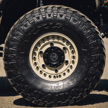 Cerchio in lega Black Rhino Hard Alloys Armory Desert 20x12