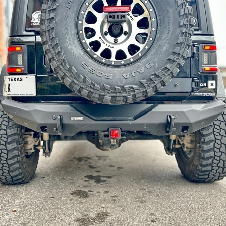 Paraurti Posteriore Rival Stubby in Alluminio per Jeep Wrangler JL e JLU dal 2019 in poi