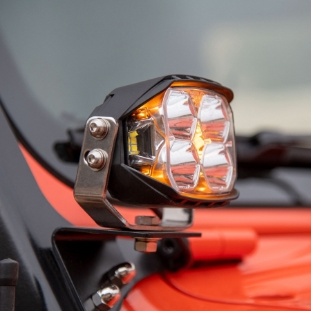 Fari ausiliar Carnivore J-Series con retroilluminazione ambra