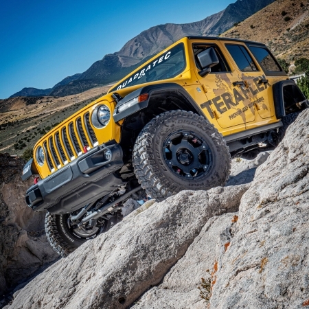 Kit Rialzo Quadratec ST2 da 2.5 by Teraflex per Jeep Wrangler JL Unlimited (4 Porte) Falcon SP2