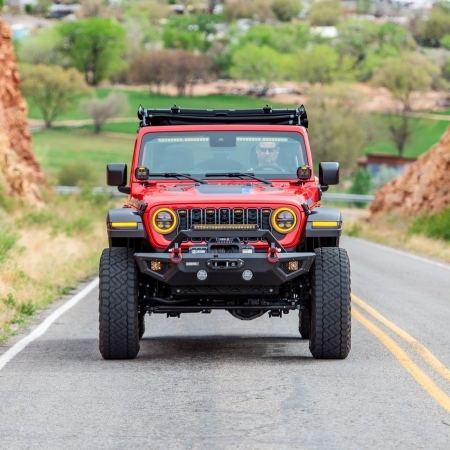 Fari LED Projector Quadratec STEALTH 9&rdquo; per Jeep Wrangler JL e Gladiator JT 2019 in poi
