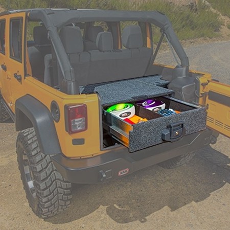 Cassetto con piano scorrevole per baule Jeep Wrangler JKU 4 porte e JLU 4 porte