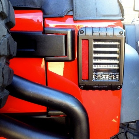 Fari posteriori a LED J.W. Speaker per Wrangler JK
