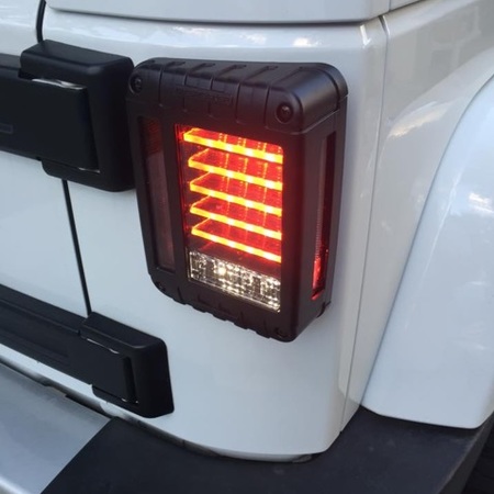 Fari posteriori a LED J.W. Speaker per Wrangler JK