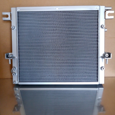 Radiatore maggiorato “4wd Italia Special Parts” in alluminio per Wrangler JK CRD (2.8 diesel) (2007-2018)
