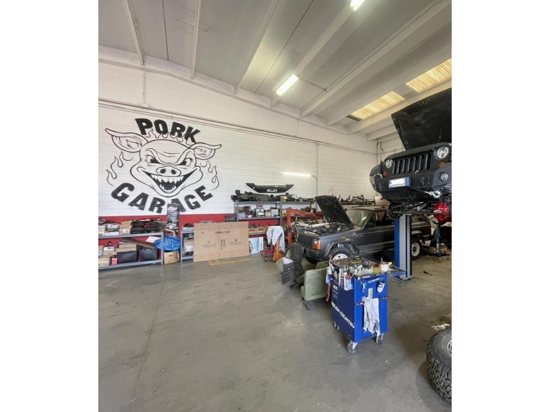 Pork Garage